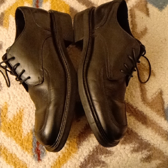 Kenneth Cole Black Leather Oxfords main image 4